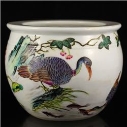 Vintage Chinese Famille Rose Porcelain Pot