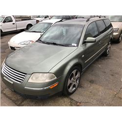 2002 VOLKSWAGEN PASSAT 4 MOTION, 4 DOOR STATIONWAGON, GREY, VIN # WVWYH63B42E202079