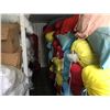 Image 2 : CONTENTS OF LOT 50 INCLUDING ASSORTED BEDDING, ETC