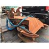 Image 2 : HEAVY DUTY HYDRAULIC LOG GRAPPLER ATTACHMENT