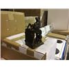 Image 2 : PALLET OF ASSORTED ORNAMENTS, VENTS, MISC