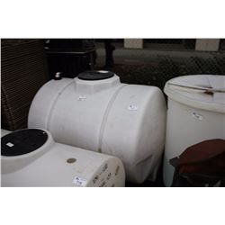 LARGE PLASTIC FLUID STORAGE TANK