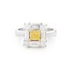 Image 1 : A Fancy Yellow Diamond Ring