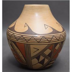 HOPI POTTERY VASE (PUFFER)