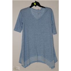 FRESH FX WOMENS SHIRT SIZE MEDIUM