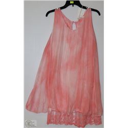 IVY AND LACE WOMENS DRESS SIZE MEDIUM