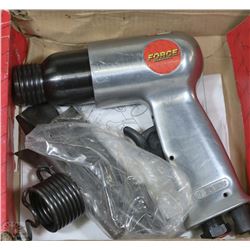 FORCE AIR HAMMER WITH 4 CHISELS