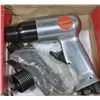 Image 1 : FORCE AIR HAMMER WITH 4 CHISELS
