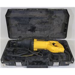 DEWALT RECIPROCATING SAW IN CASE