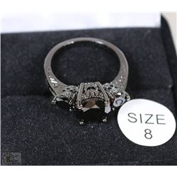 NEW WOMENS FASHION RING SIZE 8