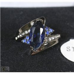 NEW WOMENS FASHION RING SIZE 7