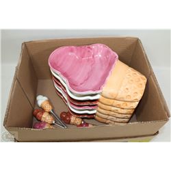 BOX OF ICECREAM DISHES WITH MATCHING SPOONS
