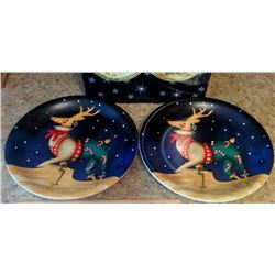 SET OF 2 REINDEER CHRISTMAS PLATES