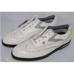 NEW PAIR OF DUNLOP SIZE 8 GOLF SHOES GENUINE