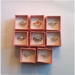 LOT OF 8 LADIES FASHION RINGS