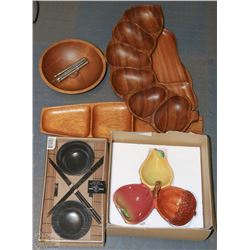 BOX WITH NEW HAND PAINTED THANKSGIVING STONEWARE