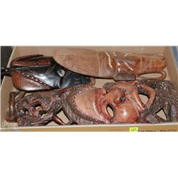 ASSORTMENT OF 3 WOODEN WALL HANGINGS