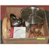 Image 1 : BOX W/CHEEZE STORAGE/SLICER, WOOD CHIP