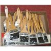 Image 1 : FLAT OF NEW PAINT BRUSHES