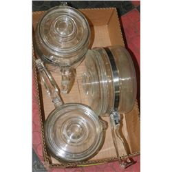 FLAT OF PYREX POTS