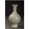 Image 3 : Light Green Glazed Porcelain Vase