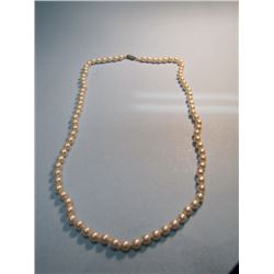 Vintage Pearl Style Necklace