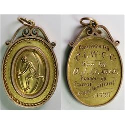 9ct gold Rugby/ Football, 1929