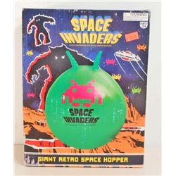 NEW SPACE INVADERS HIPPITY HOP BOUNCING TOY