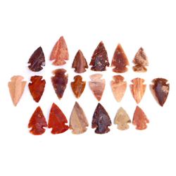 LOT OF 20 ARROWHEADS