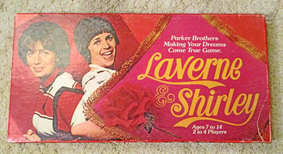VINTAGE PB LAVERNE AND SHIRLEY BOARD GAME IN ORIG. BOX