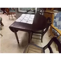 ROUND WOOD DROP LEAF DINING TABLE