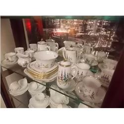 LARGE LOT OF BONE CHINA "PLANT TUSCAN CHINA - MADE IN ENGLAND" - 26PC TTL - ESTIMATE REPLACEMENT $10