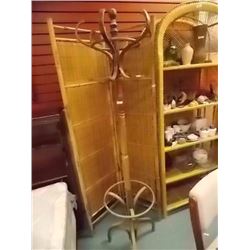 SWIVEL WOOD COAT RACK