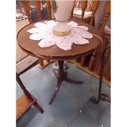 VINTAGE ROUND SIDE TABLE