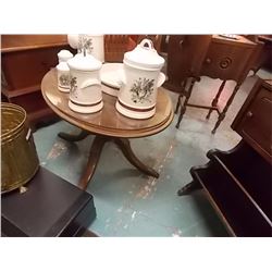 VINTAGE OVAL END TABLE WITH GLASS