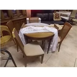 MAPLE TABLE & 4 CHAIRS - 3 LEAFS