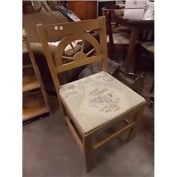 MAPLE SIDE CHAIR