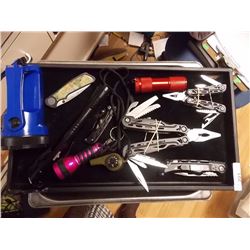 LOT OF ASSORTED KNIVES AND FLASH LIGHTS