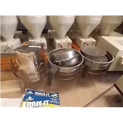 LOT OF 2 COFFEE FILTER HOLDERS AND NAPKIN DISPENSER