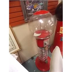 BUBBLE GUM MACHINE