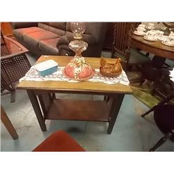 VINTAGE OAK SIDE TABLE