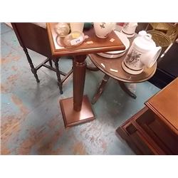MAHOGANY 3' PEDESTAL