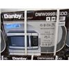 Image 1 : DANBY 0.9 CUBIC FT 900 WATT MICROWAVE