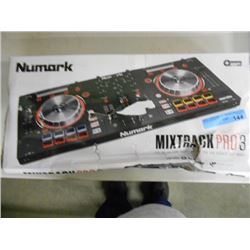 MIXTRACK PRO 3 ALL IN ONE SERATO DJ CONTROLLER