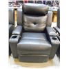 Image 1 : EZTIA BROADWAY POWER RECLINER