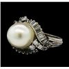 Image 1 : Pearl and Diamond Ring - Platinum