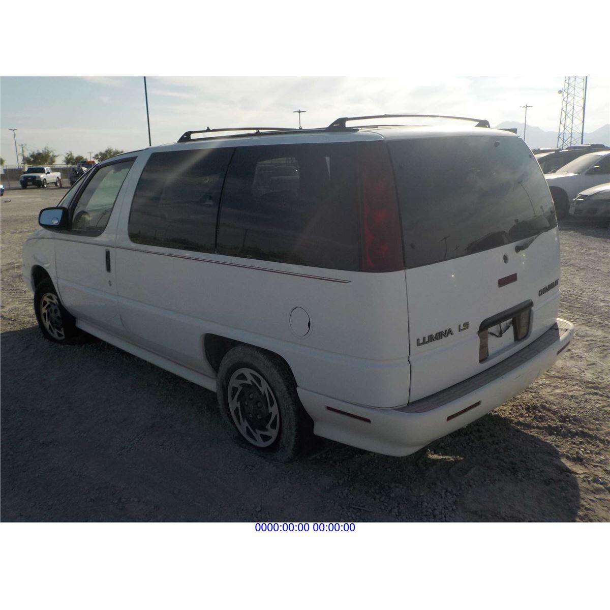 1994 - CHEVROLET LUMINA APV//SALVAGE TITLE