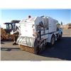 Image 4 : 1999 - ATHEY MOBIL M8A SWEEPER