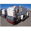Image 4 : 1999 - ATHEY MOBIL M8A SWEEPER