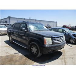 2004 - CADILLAC ESCALADE EXT